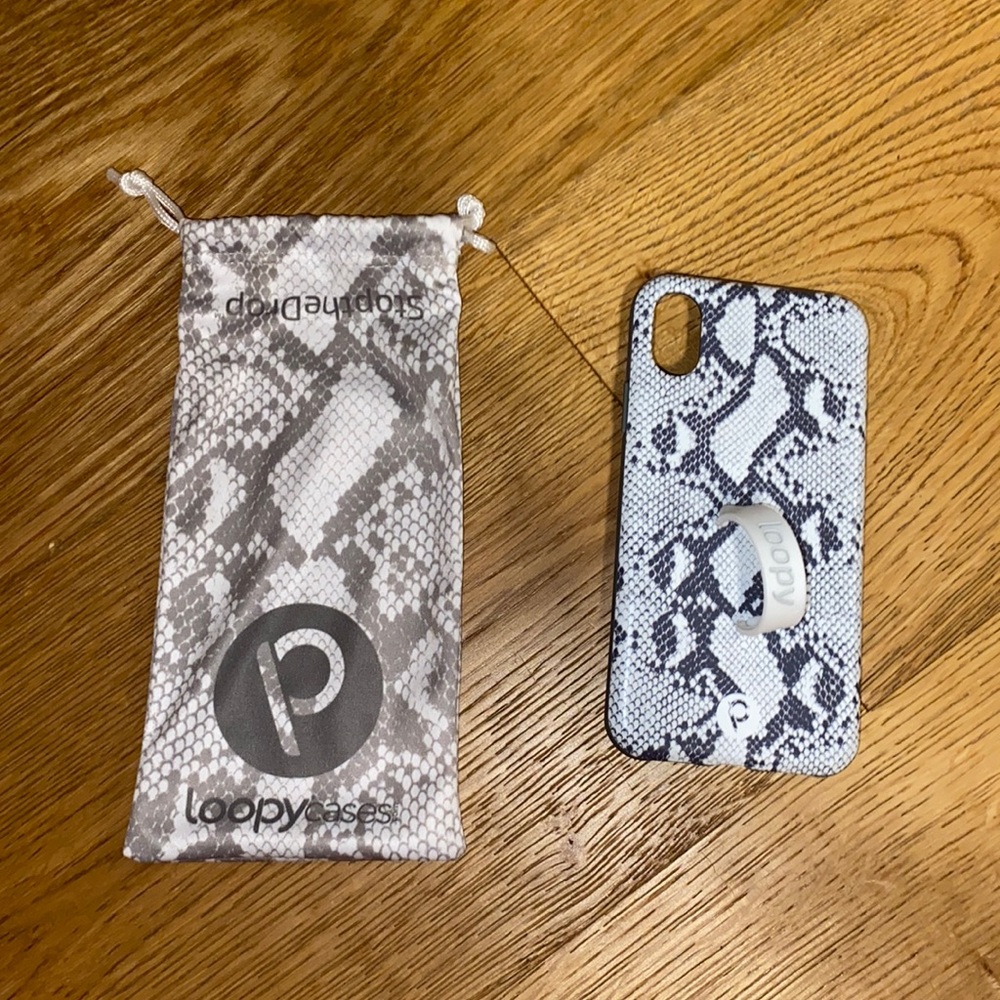 NEW iPhone X/XS Loopy Snake Skin Phone Case